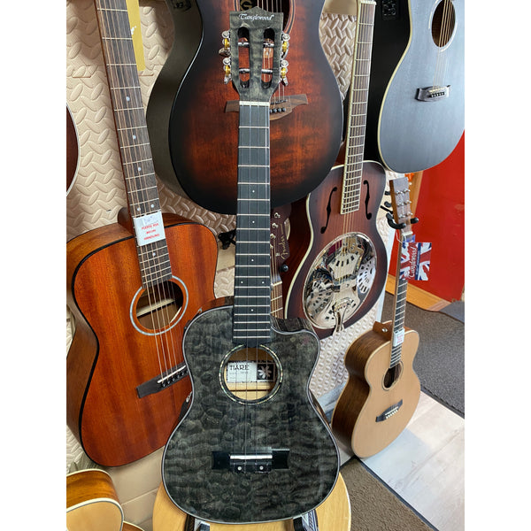 Tanglewood Tiare Tenor Electro Ukulele TWT28-E 2022 - Obsidian Black Gloss, Quilted Maple